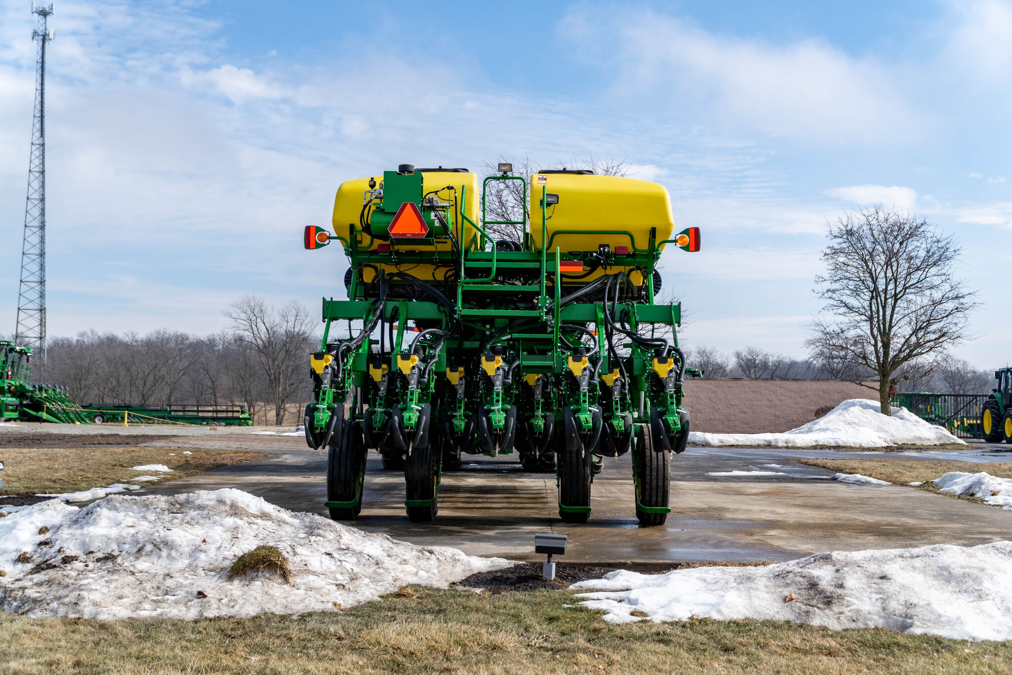 Used 2020 John Deere 1795 Planters: Drawn at Koenig Equipment in Anna, OH - PhotoXL6