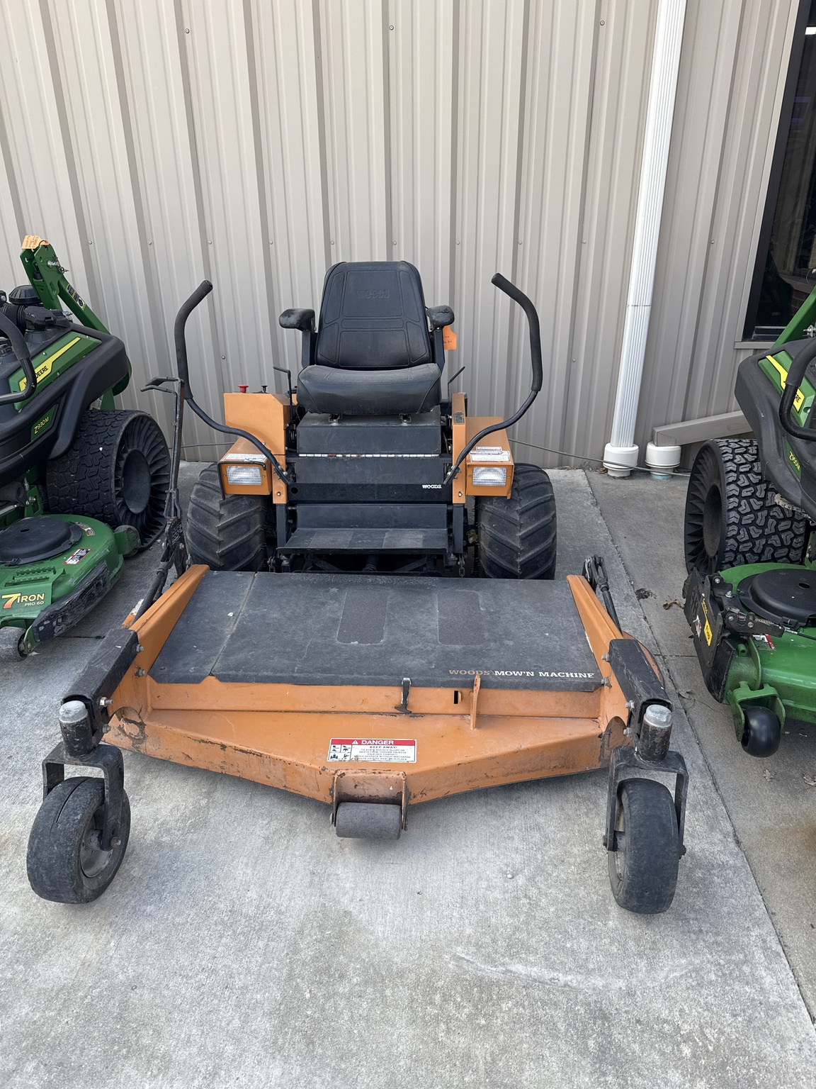 1997 Woods 6200 Image 1