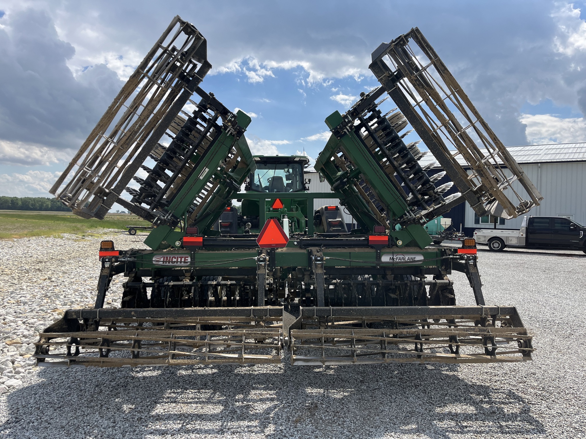Used 2024 McFarlane IC-5127-DRBH Vertical Tillage at Koenig Equipment in Greensburg, IN - PhotoXL6