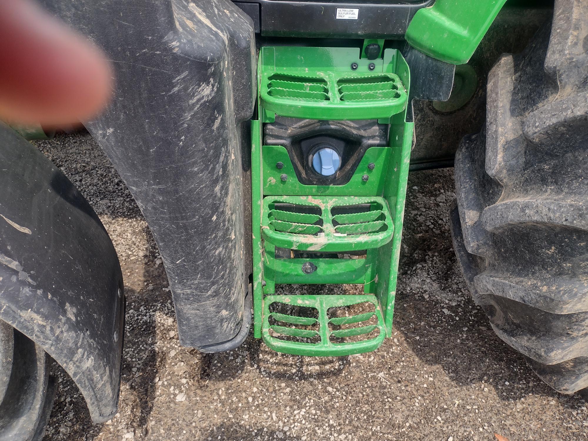 2023 John Deere 6120M Image 5