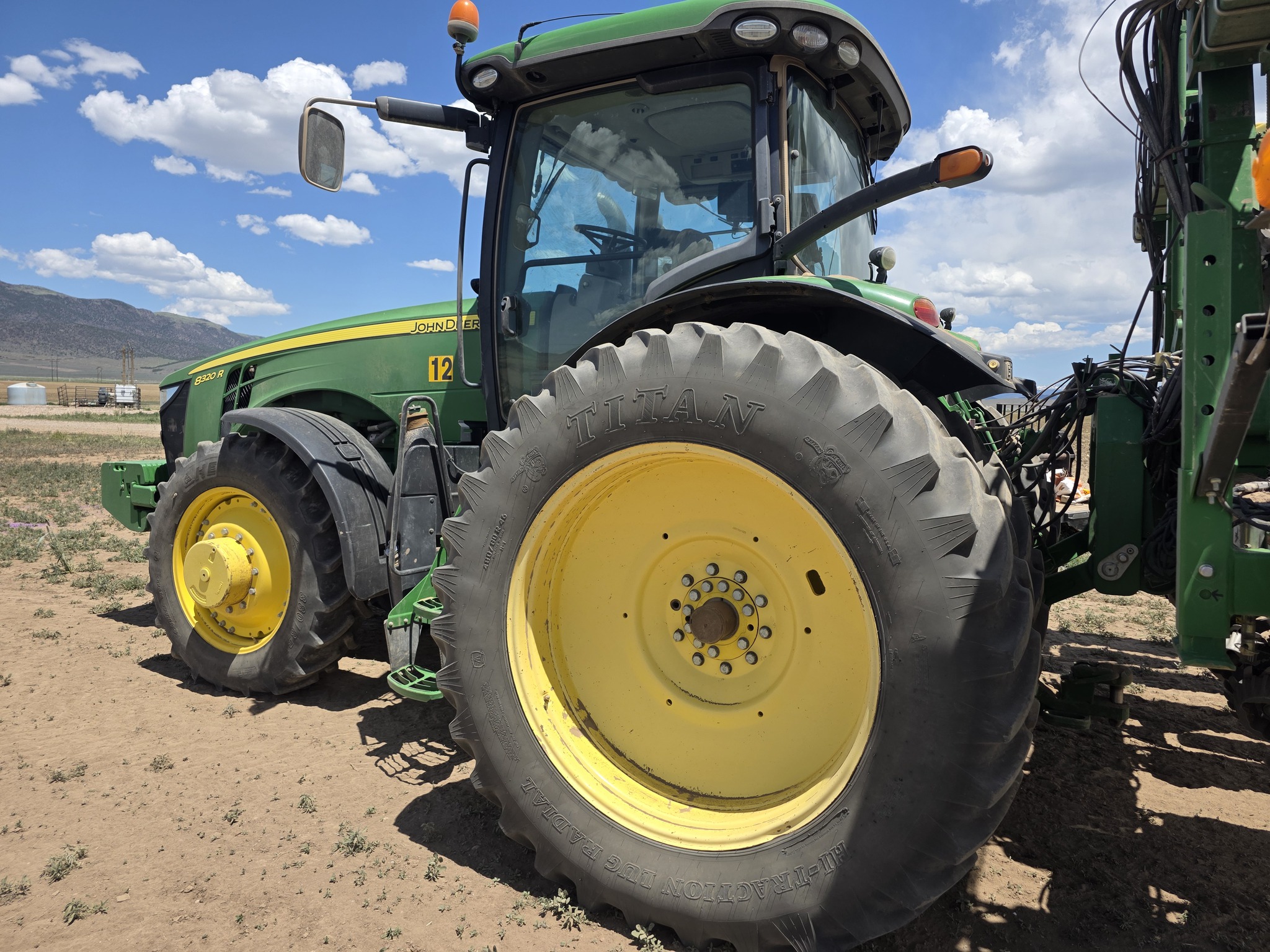 2015 John Deere 8320R Image 3