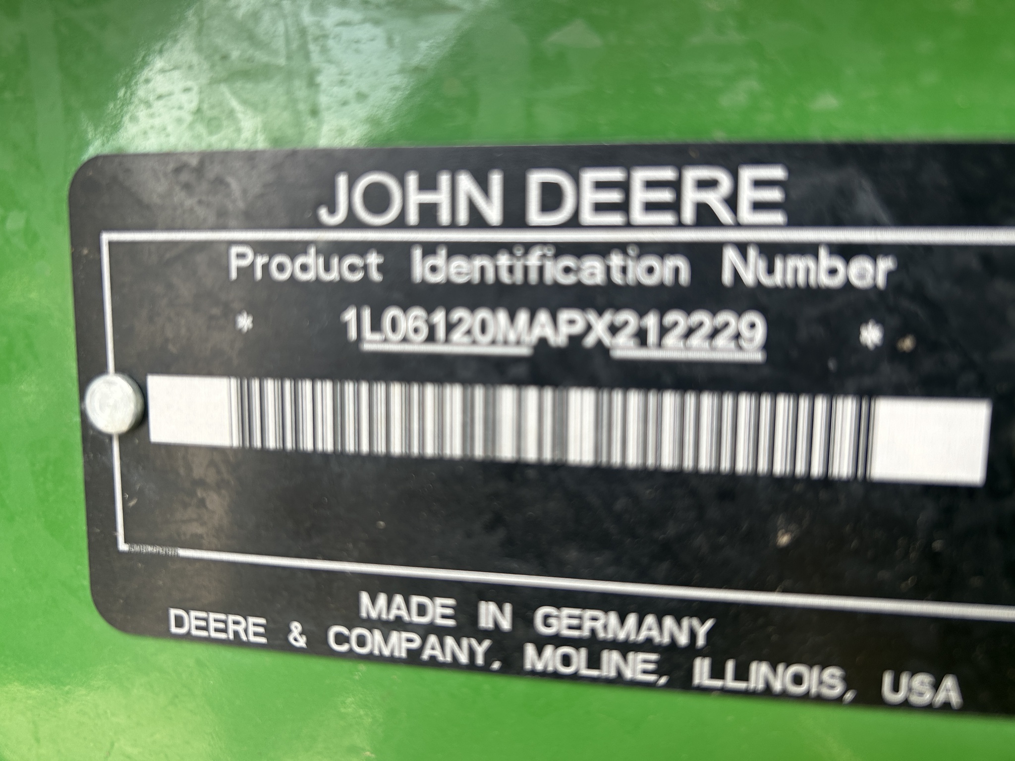  2024 John Deere 6120M at Heritage Tractor in Clinton, MO