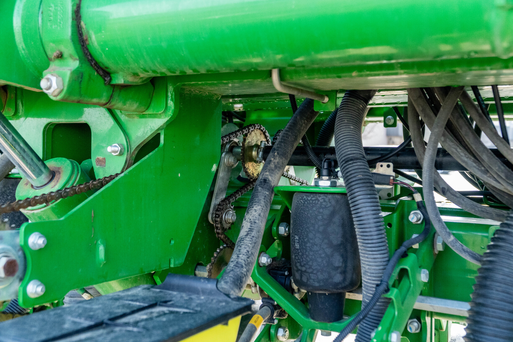 Used 2017 John Deere 1795 Planters: Drawn at Koenig Equipment in Anna, OH - PhotoXL16