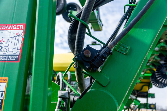 Used 2017 John Deere 1795 Planters: Drawn at Koenig Equipment in Anna, OH - Photo19