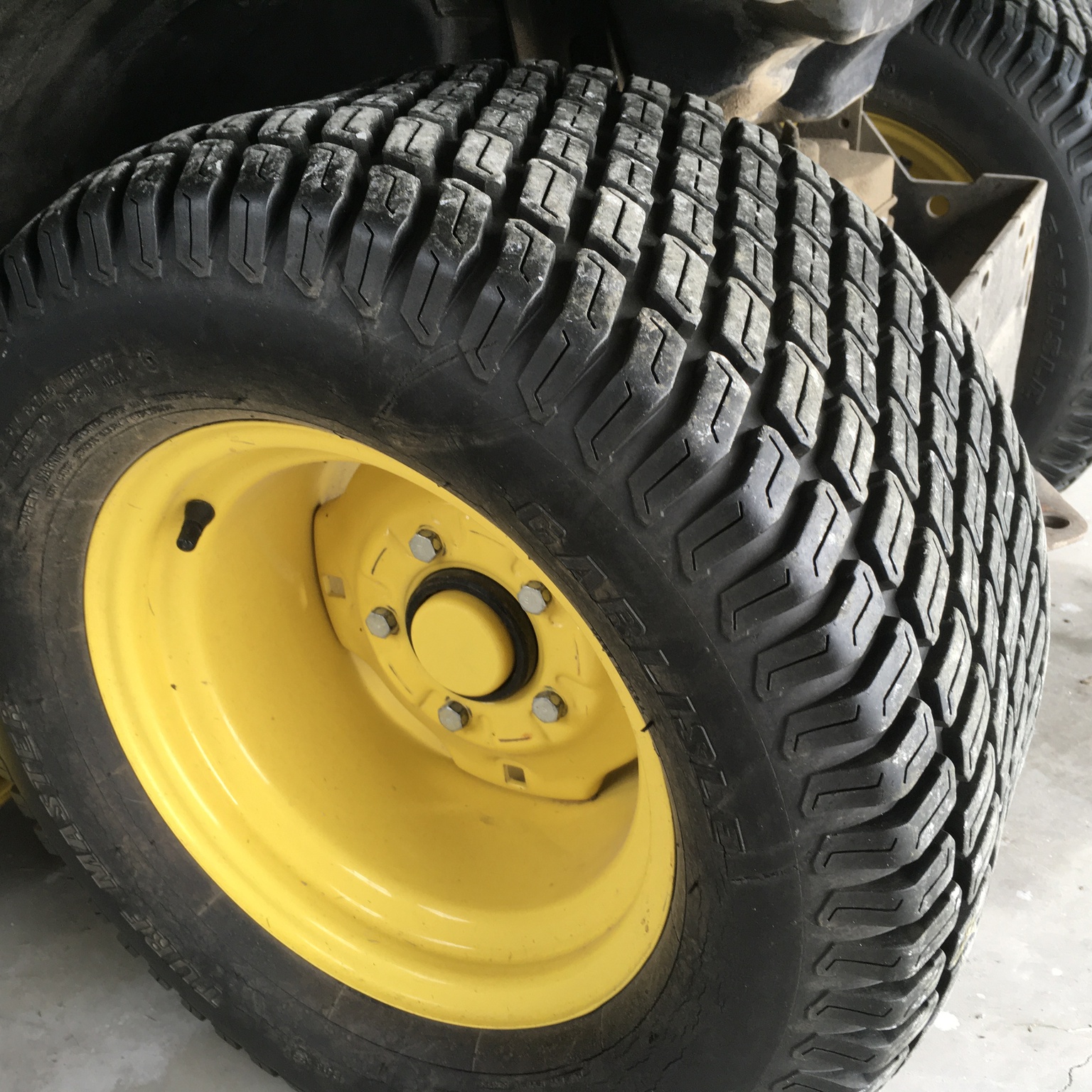 2012 John Deere X500 Image 8