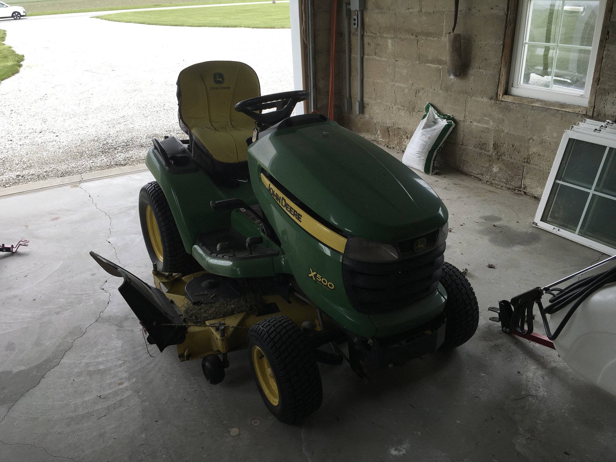 2012 John Deere X500 Image 1