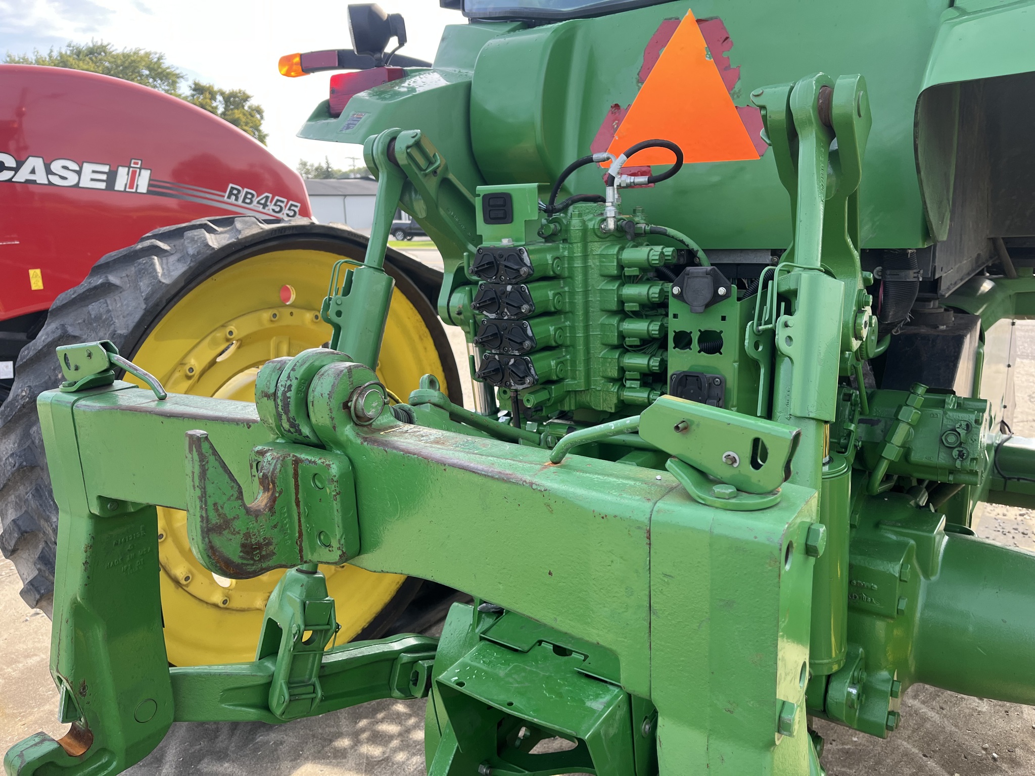 2005 John Deere 8420T Image 8