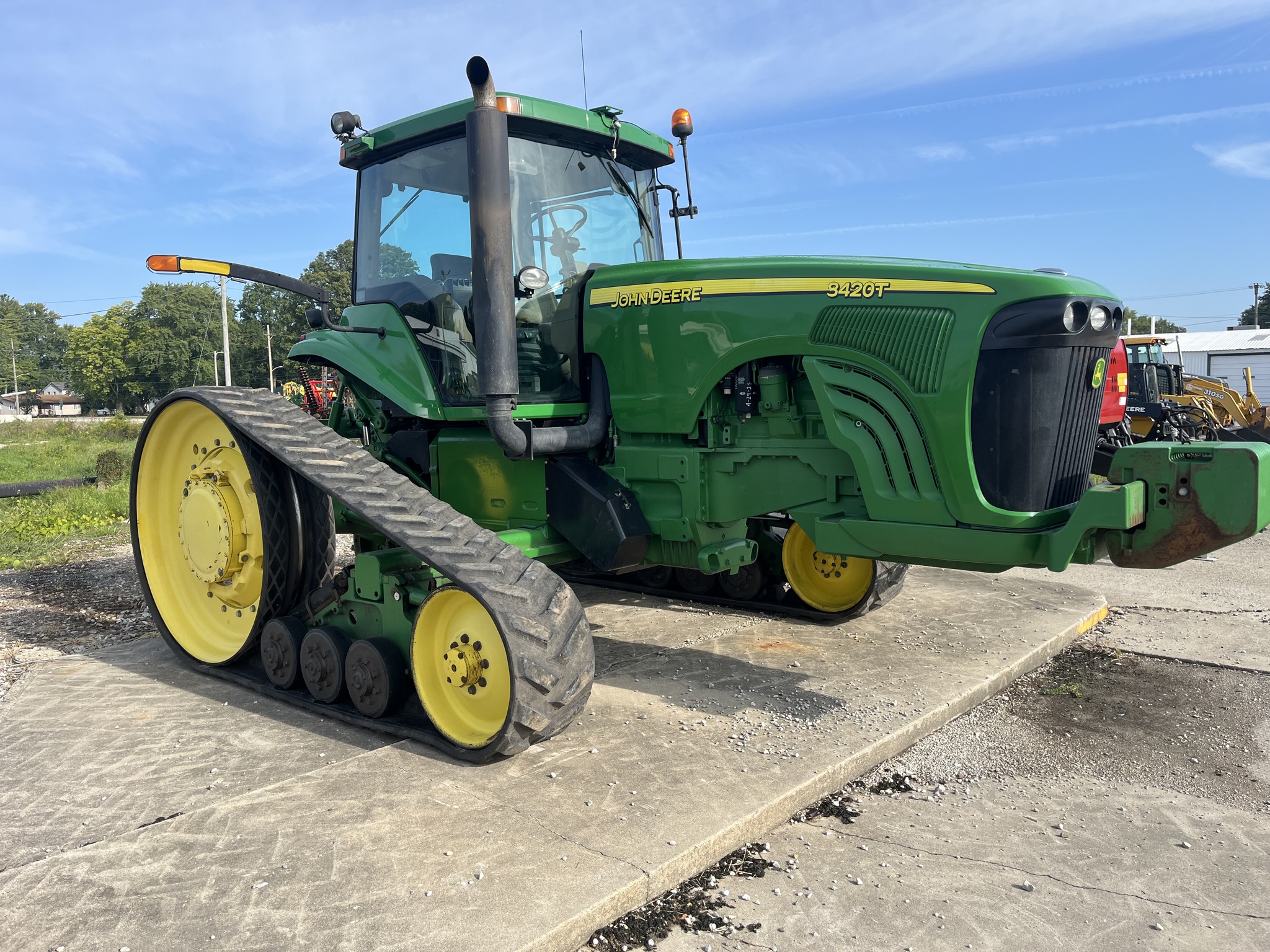 2005 John Deere 8420T Image 3
