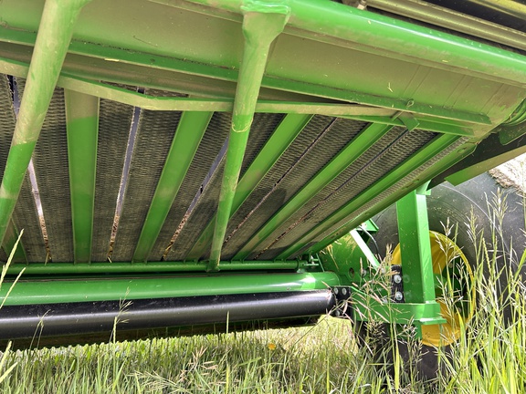 Used 2022 John Deere 560M Round Balers at Horizon Ag & Turf in Barrhead, AB - Photo13