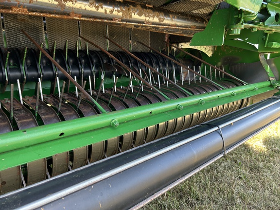 Used 2022 John Deere 560M Round Balers at Horizon Ag & Turf in Barrhead, AB - Photo8