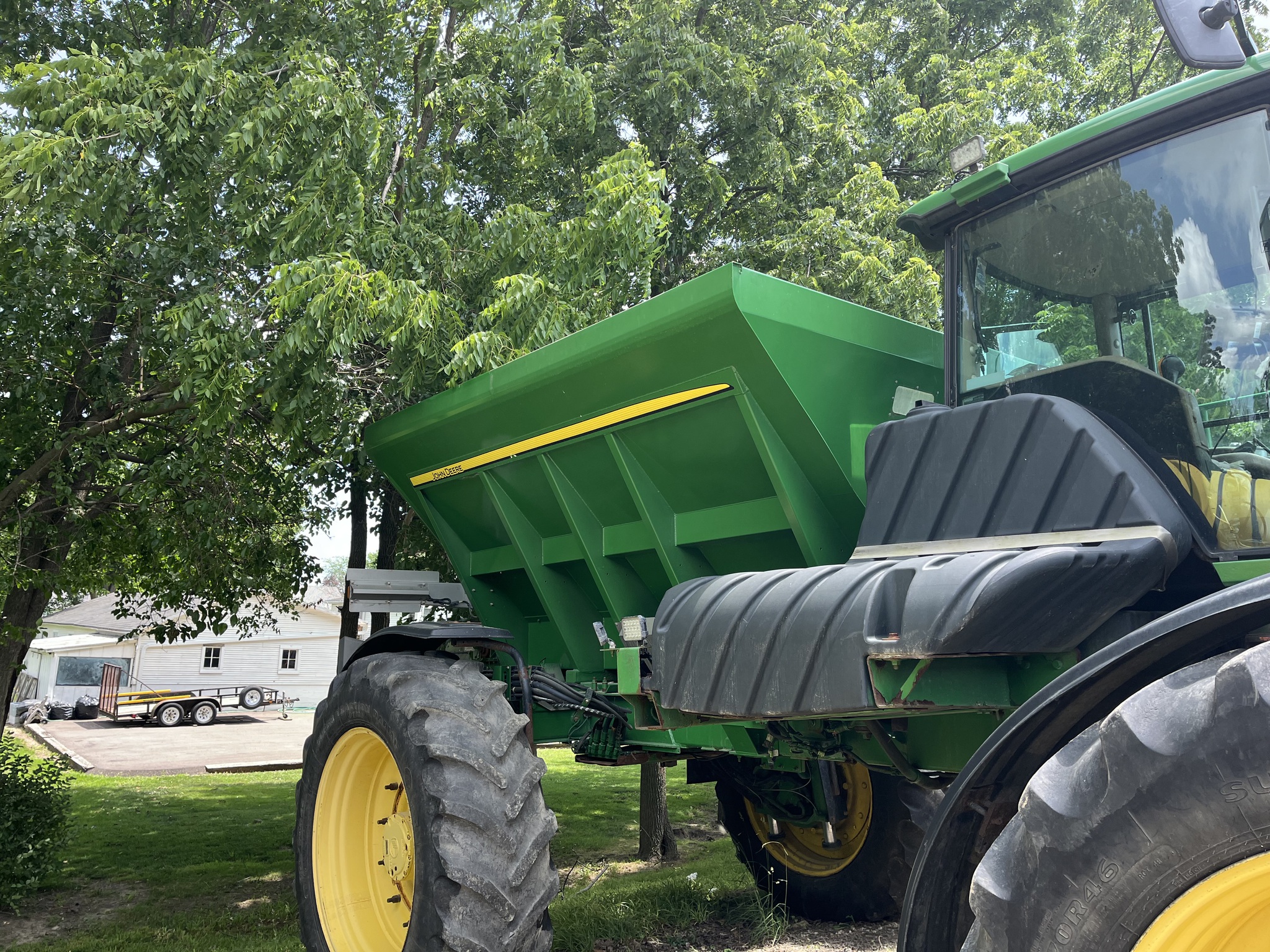  2012 New Leader L3030G4 at Heritage Tractor in Freeport, IL