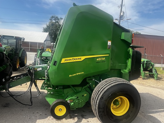 2024 John Deere 451M Photo 5