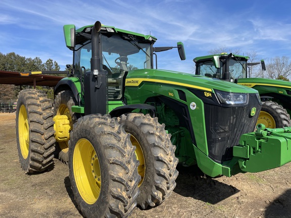 2024 John Deere 8R 310 Photo 4