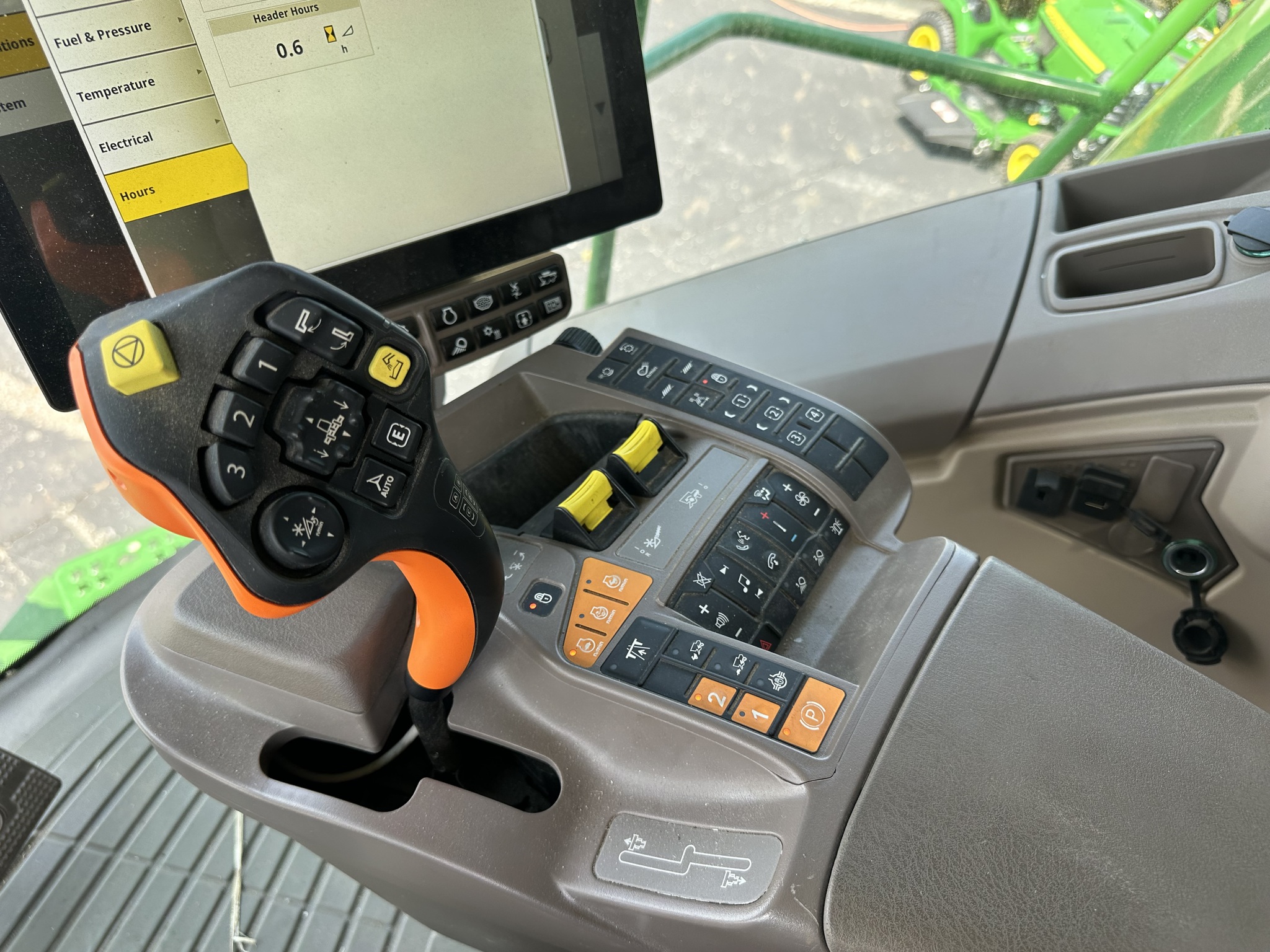 2024 John Deere S790 Image 2