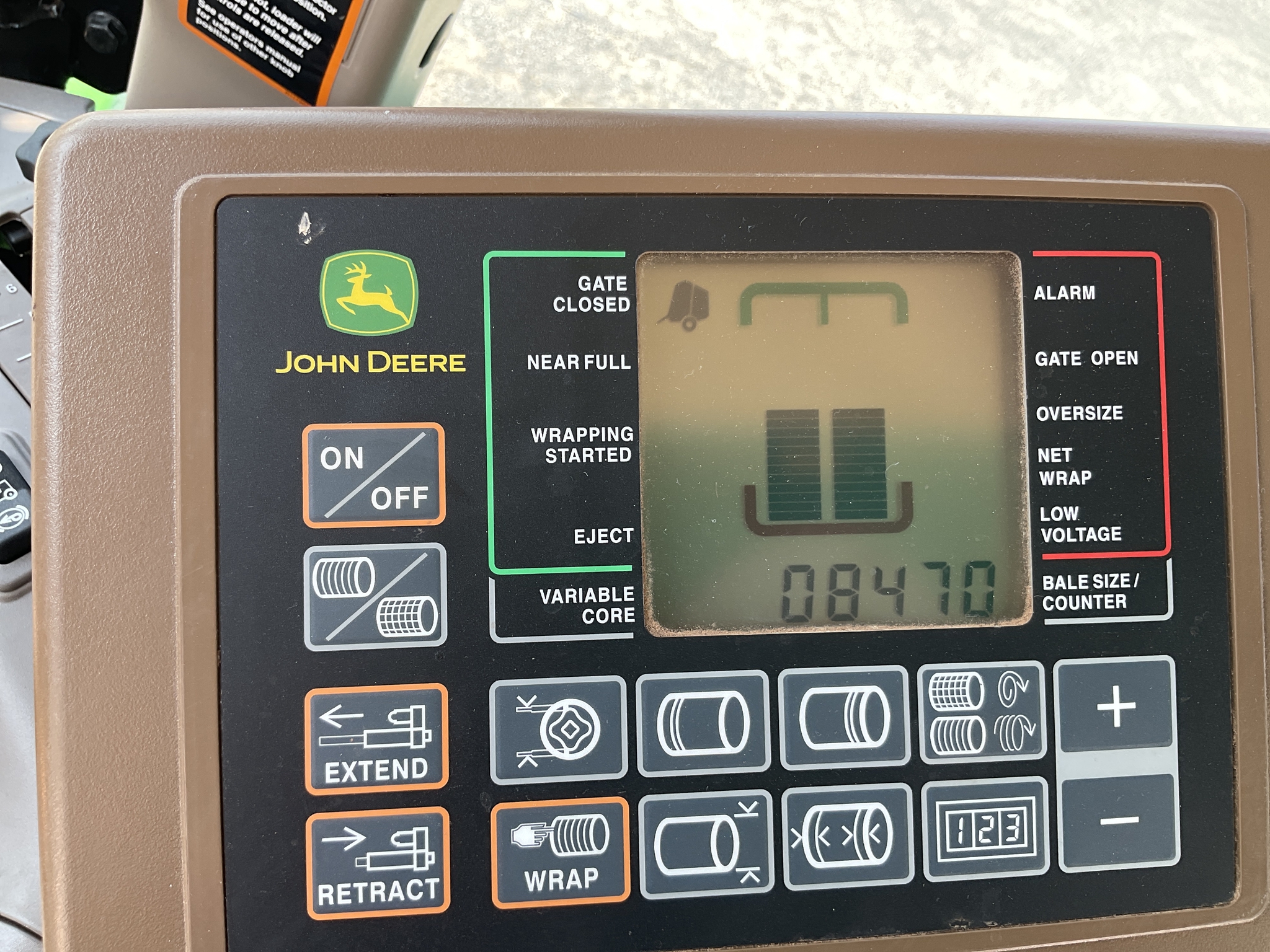 2022 John Deere 560M Image 7