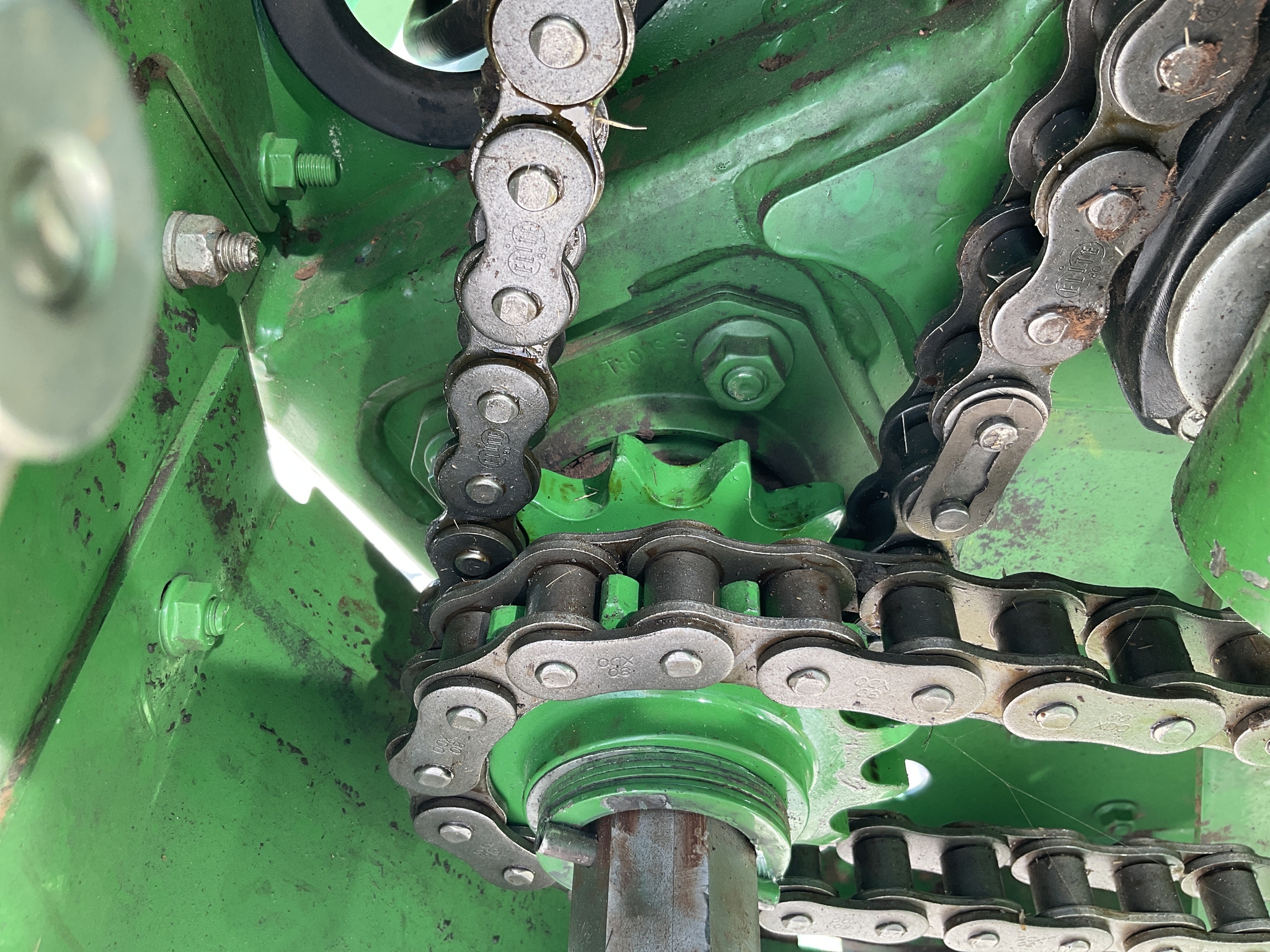 2022 John Deere 560M Image 10