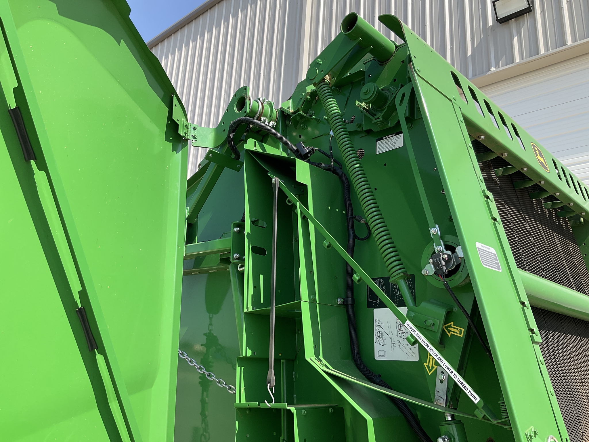 2022 John Deere 560M Image 11