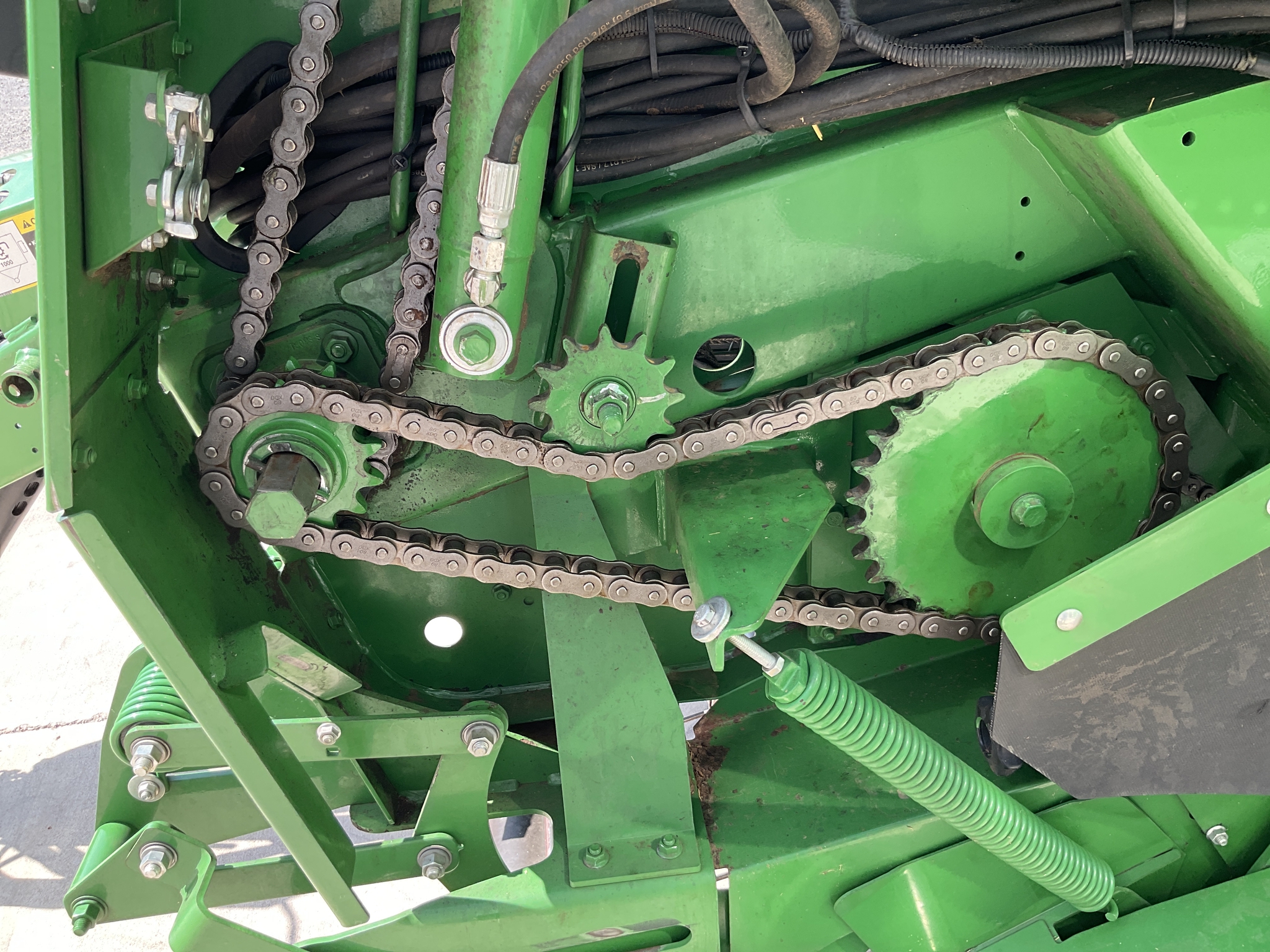 2022 John Deere 560M Image 9