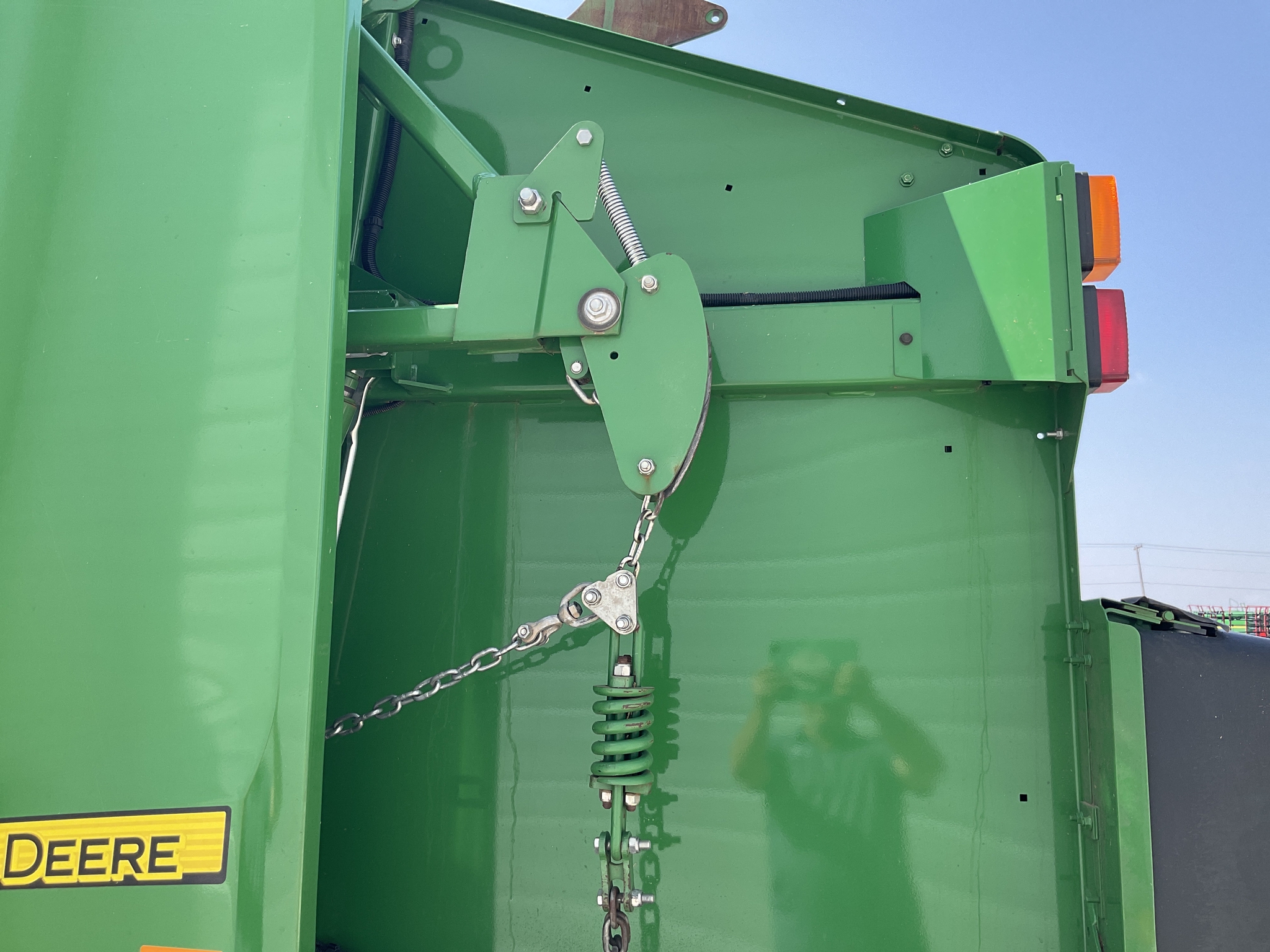 2022 John Deere 560M Image 22