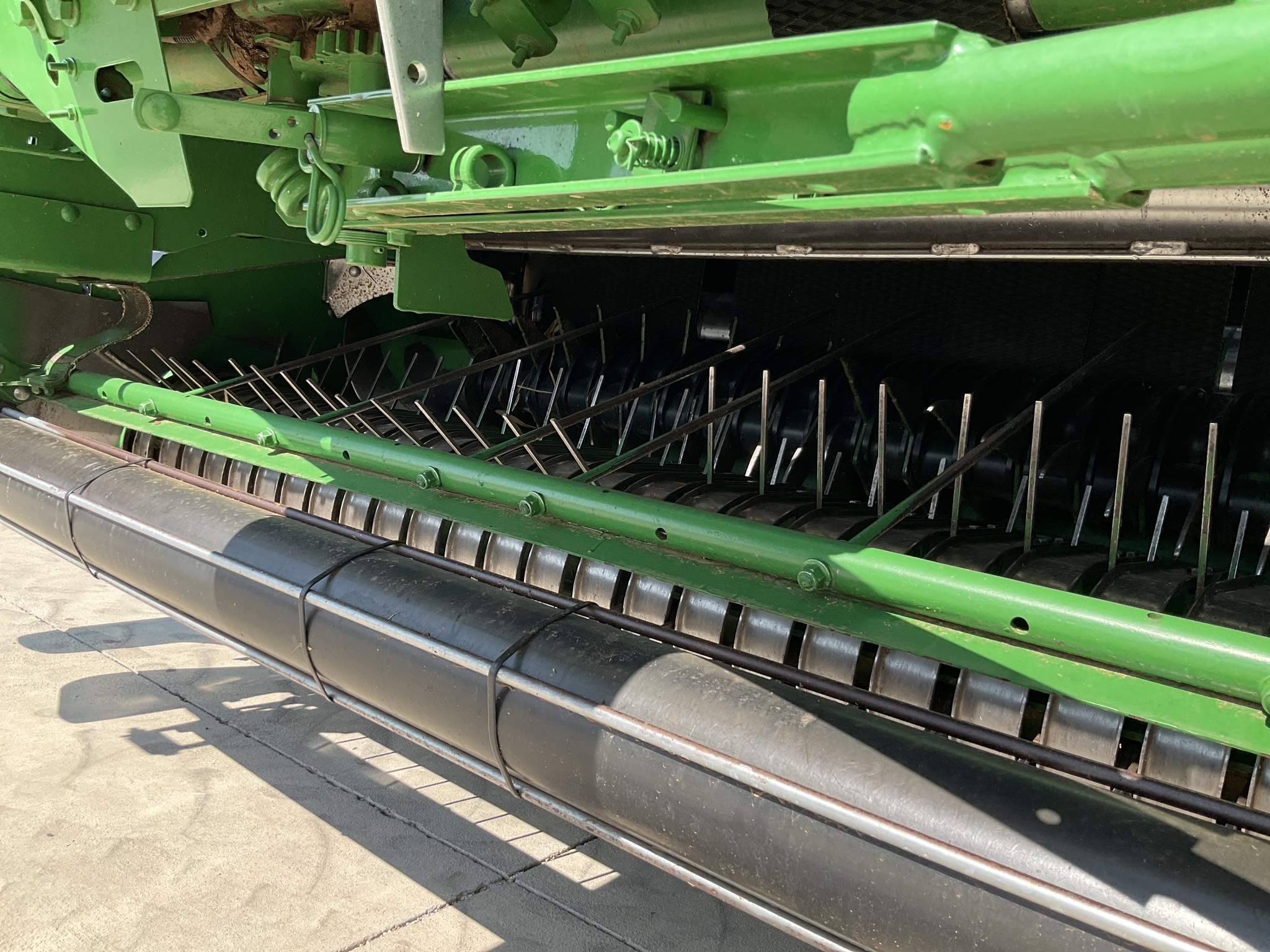 2022 John Deere 560M Image 17