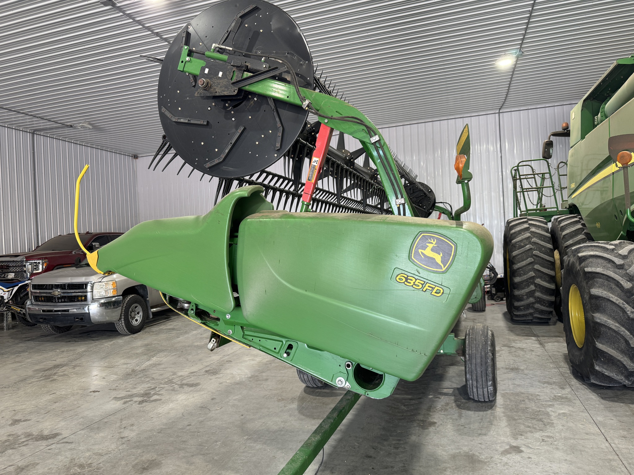 2017 John Deere 635FD Image 1