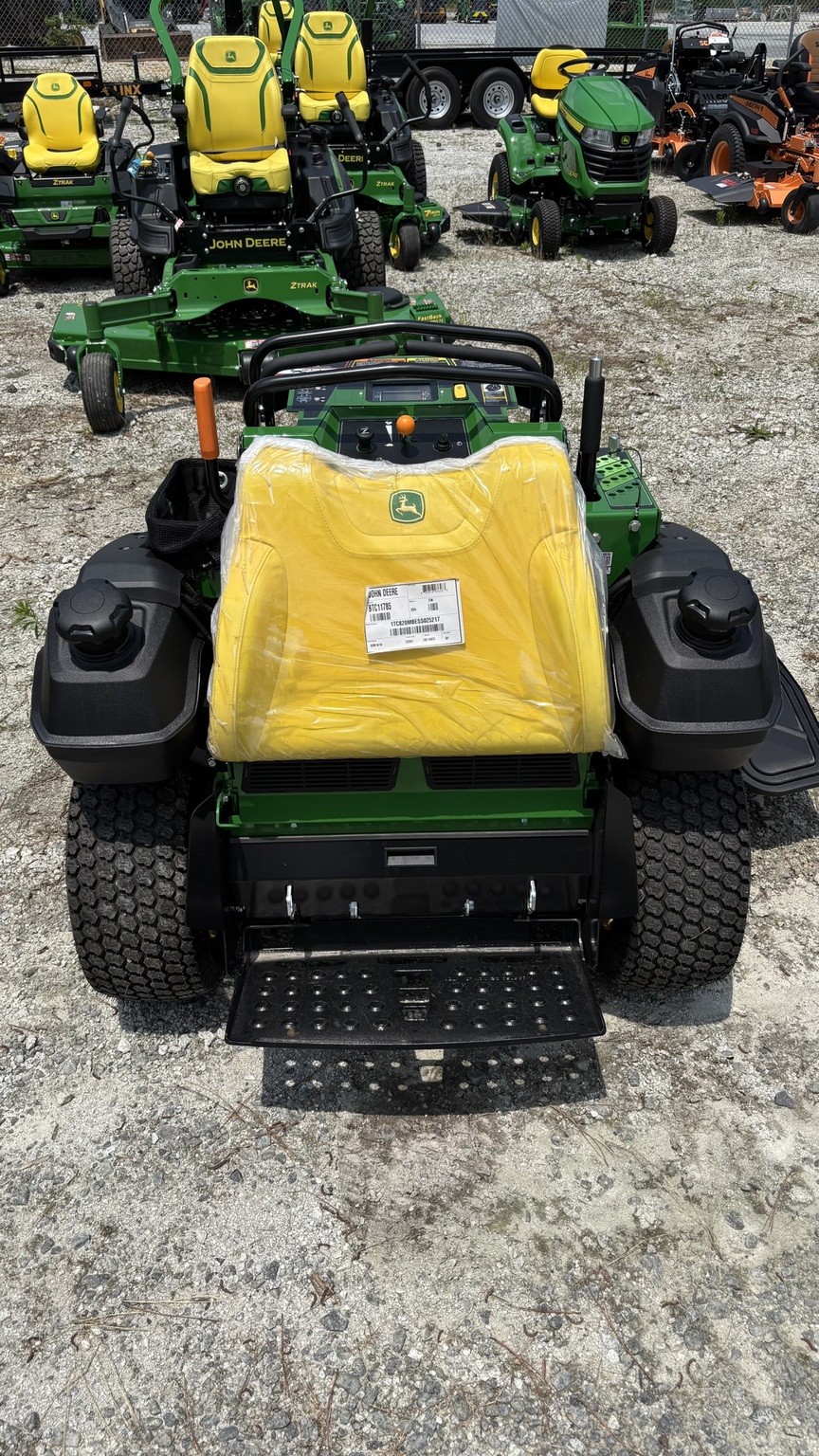 2025 John Deere Q820E Image 4