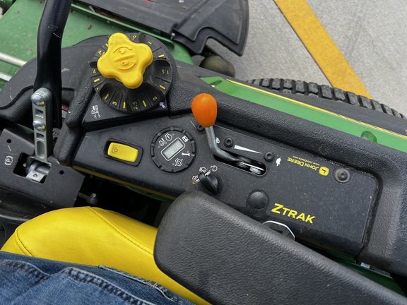 2016 John Deere Z930M - Photo17
