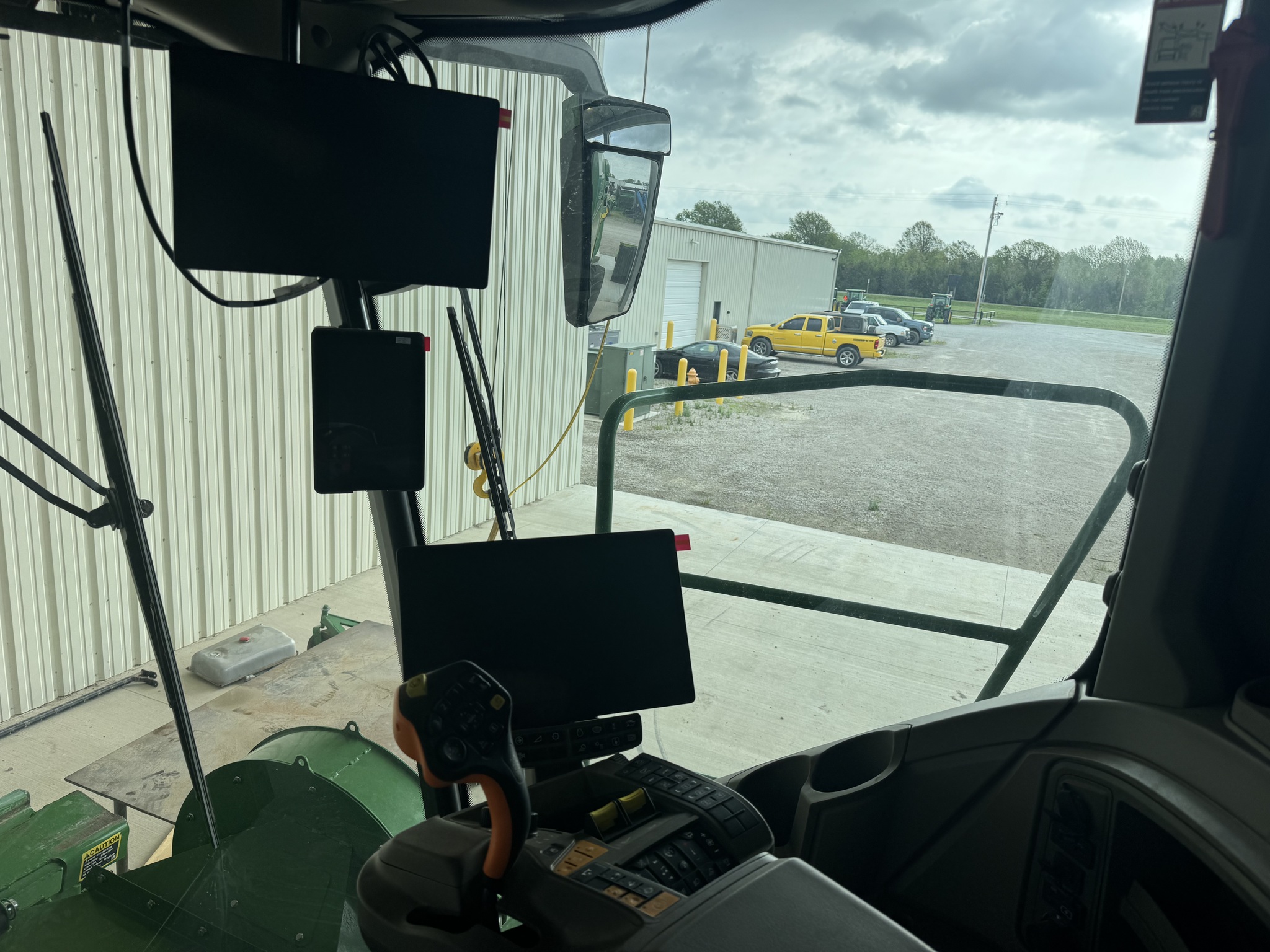  2025 John Deere X9 1000 at Heritage Tractor in Pittsburg, KS