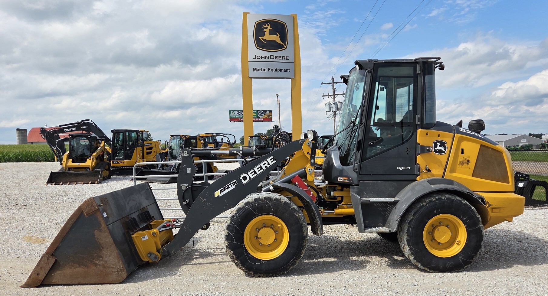 2020 John Deere 324L Image 1