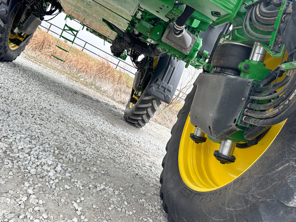 2025 John-Deere 612R