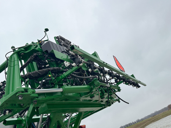 2025 John-Deere 612R