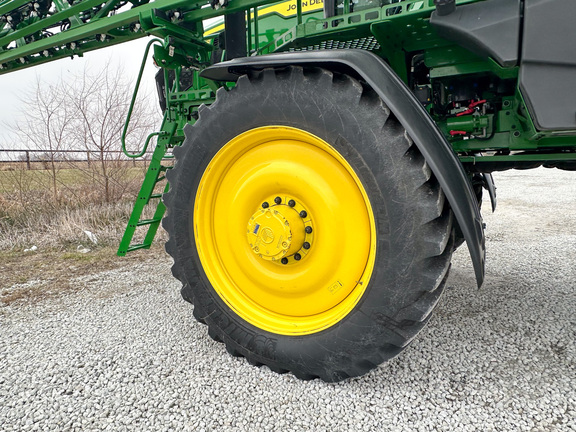 2025 John-Deere 612R