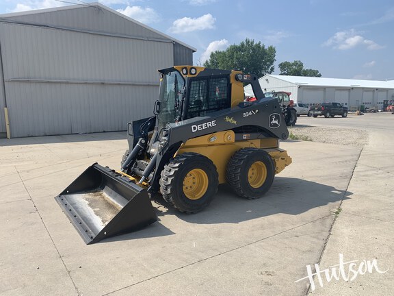 Photo of 2024 John Deere 334 P