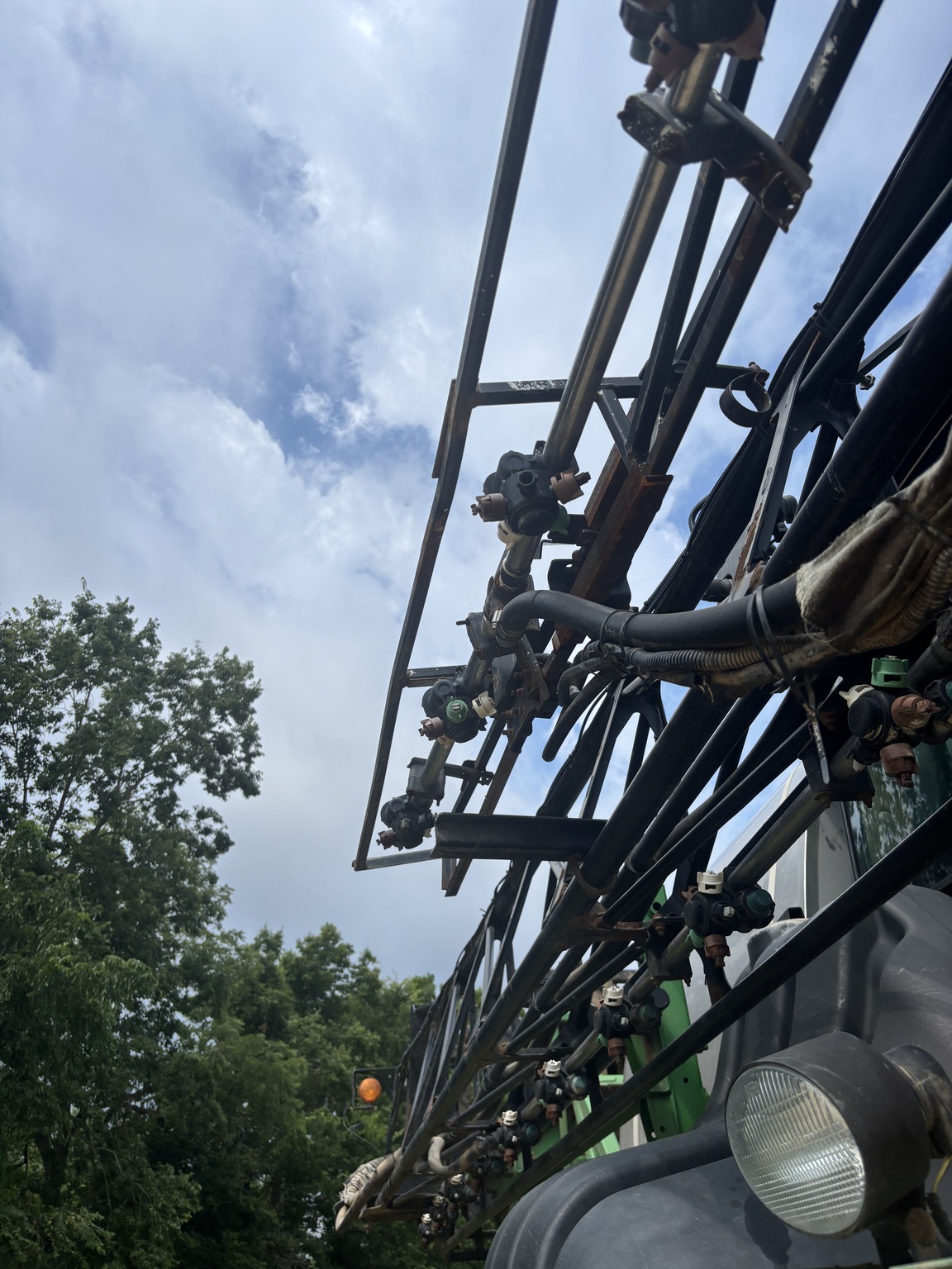 2013 John Deere 4830 Image 3