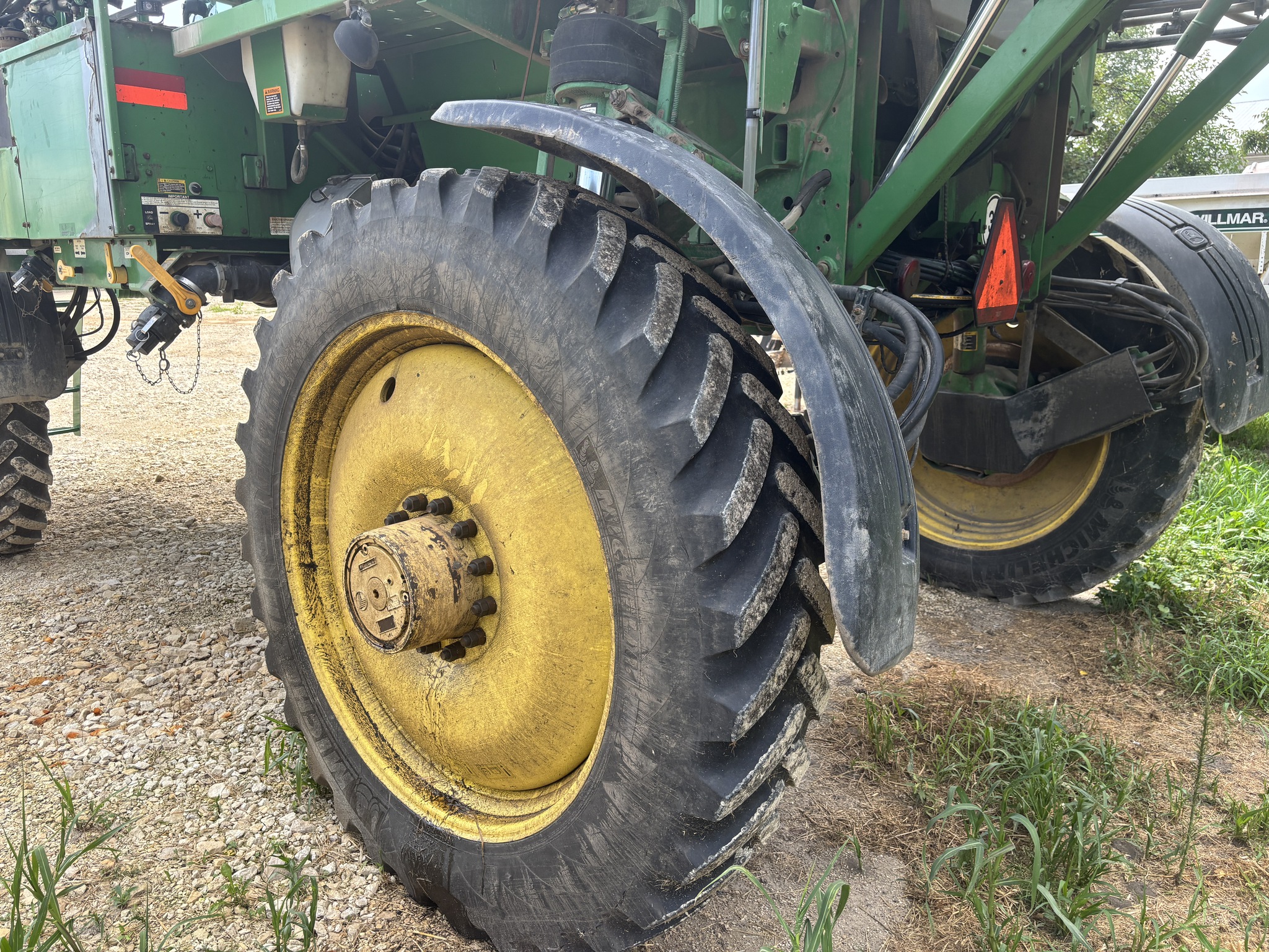 2013 John Deere 4830 Image 16