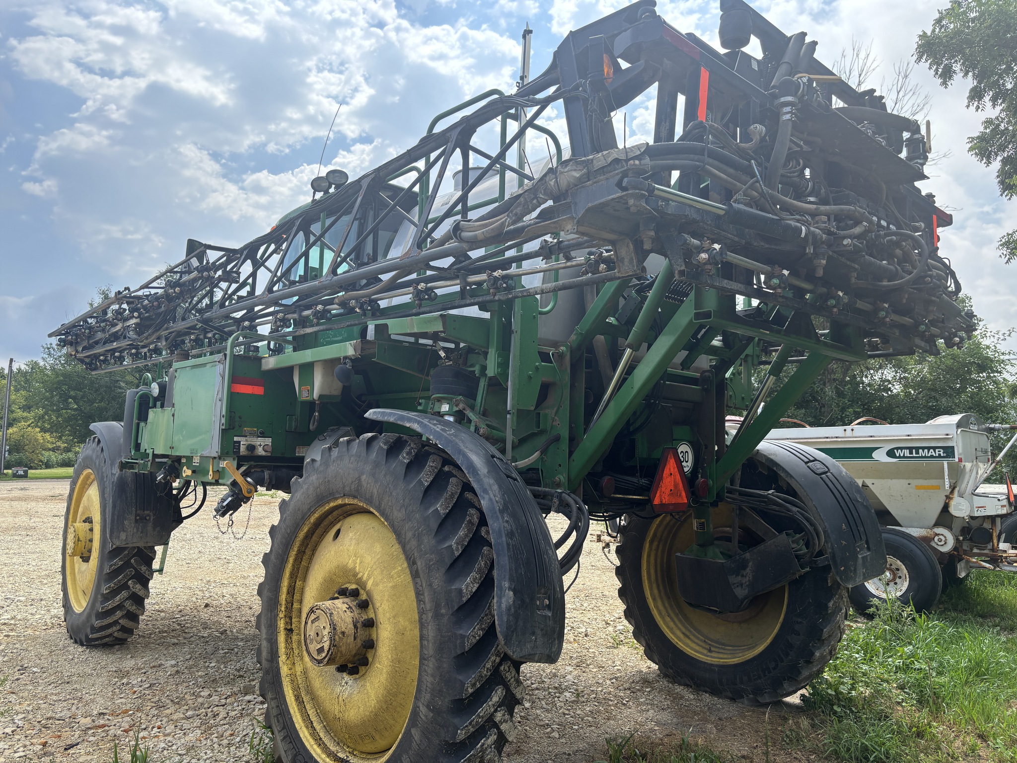 2013 John Deere 4830 Image 2