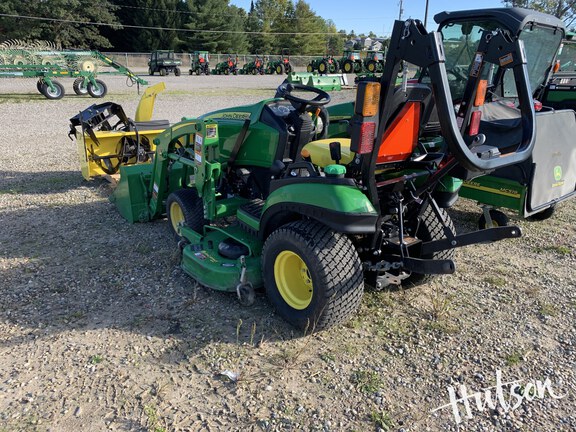 Photo of 2016 John Deere 1025R