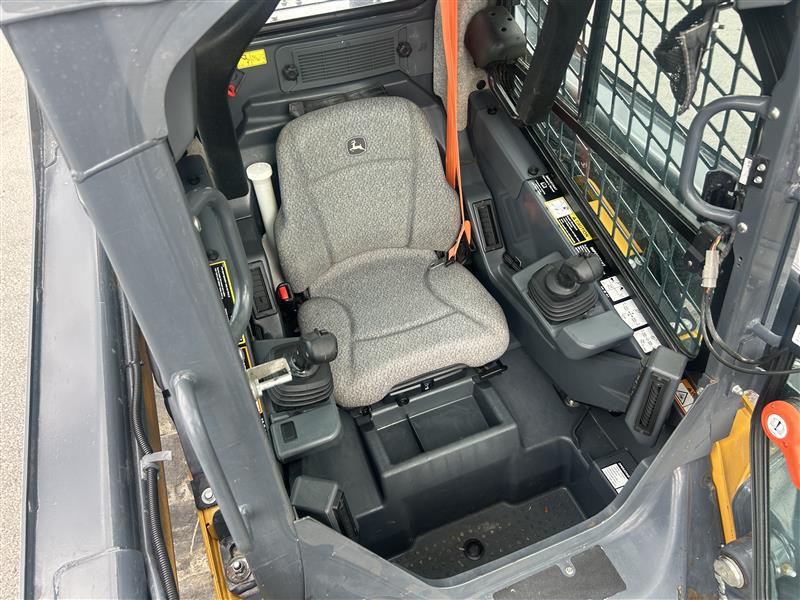 2023 John Deere 325G Image 14