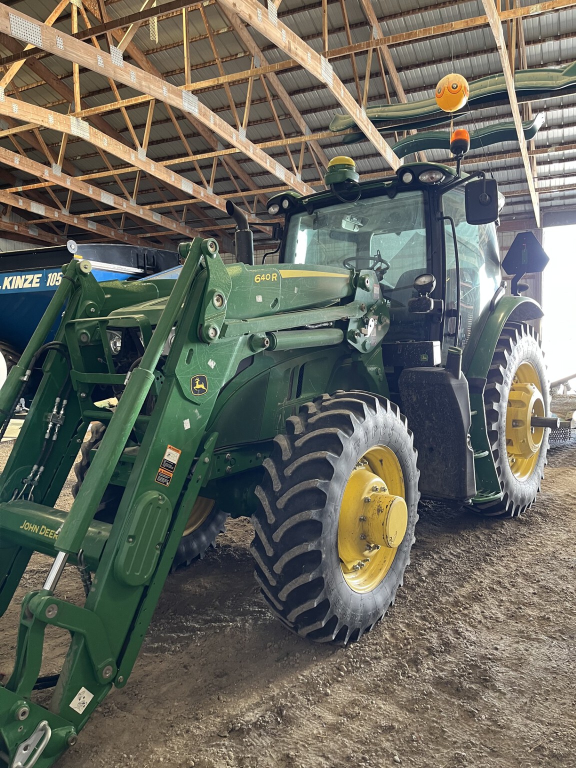 2019 John Deere 6145R Image 1