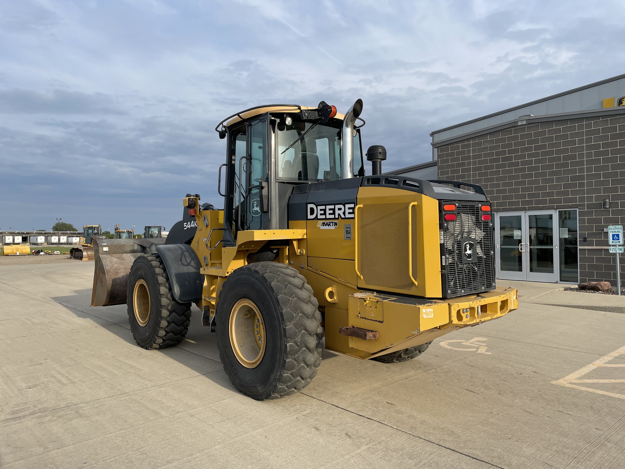 2014 John Deere 544K Image 5