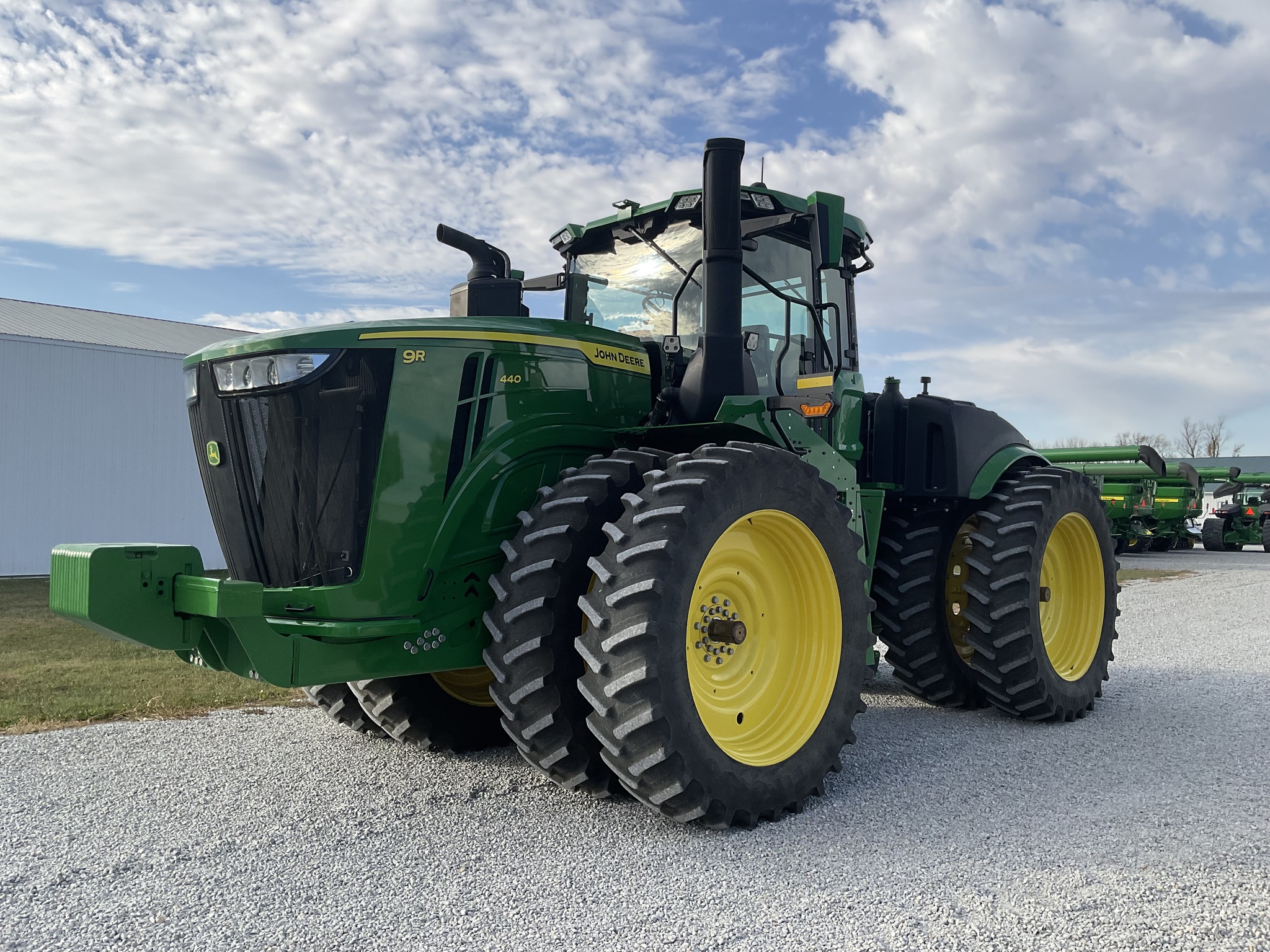 2022 John Deere 9R 440 Image 1