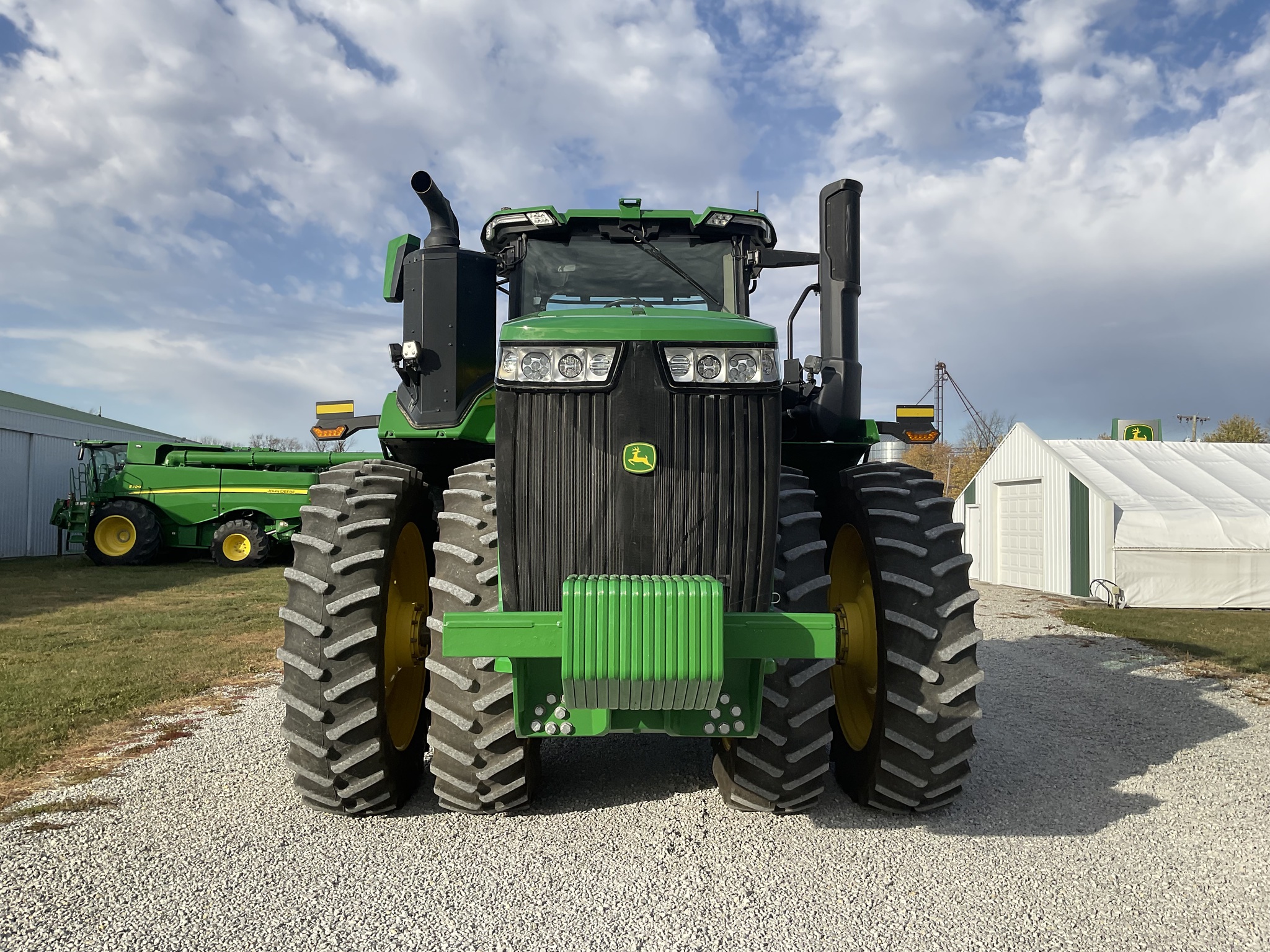 2022 John Deere 9R 440 Image 2