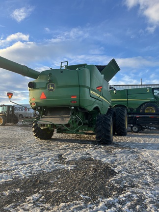 Used 2021 John Deere S780 Combines at Horizon Ag & Turf in Mayerthorpe, AB - Photo5