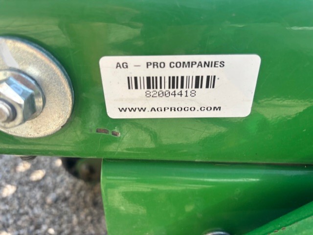 2021 John Deere Z950R Image 8