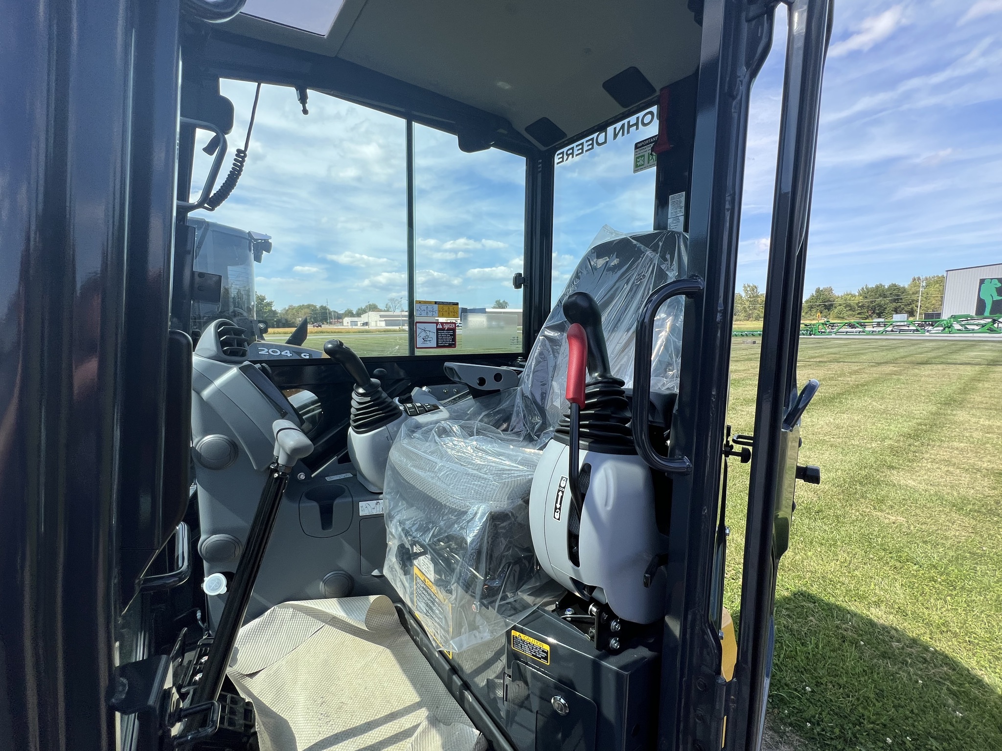 2025 John Deere 35 P Image 6