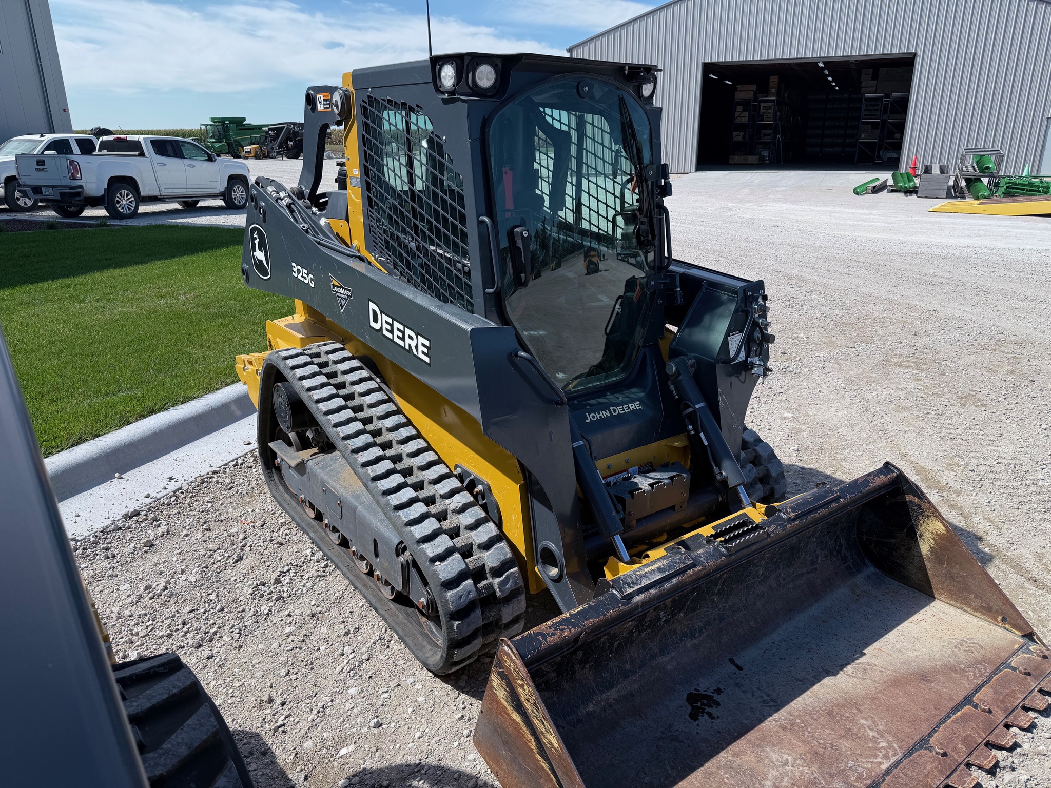 2024 John Deere 325G Image 7