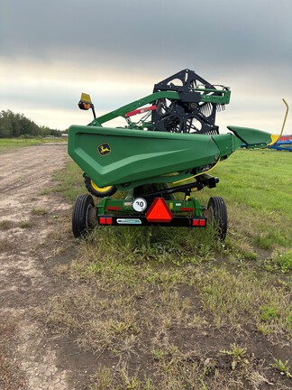 Used 2021 John Deere HD50R Combine Platforms at Horizon Ag & Turf in Falher, AB - Photo2