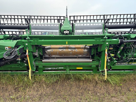 Used 2021 John Deere HD50R Combine Platforms at Horizon Ag & Turf in Falher, AB - Photo7