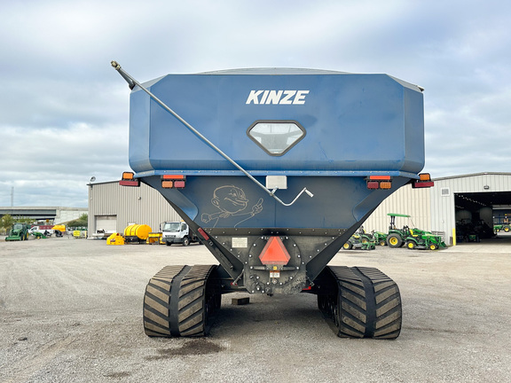 2022 Kinze 1521