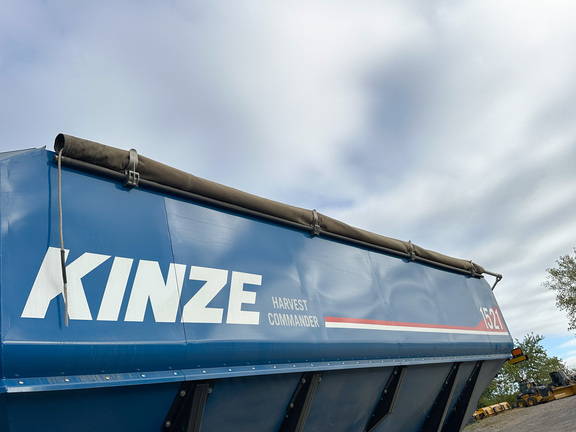 2022 Kinze 1521